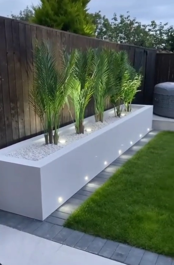 Tranquil Modern Garden Nook